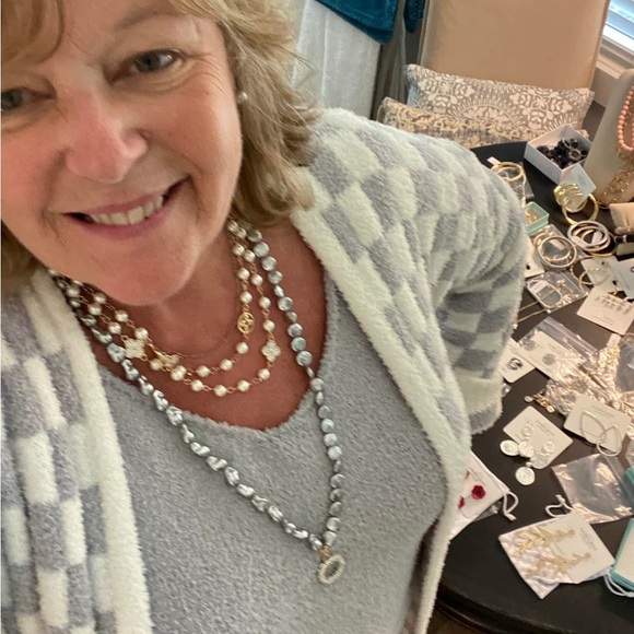 Park Lane Retired Oasis Gray Pearl Necklace NIB - Picture 4 of 8